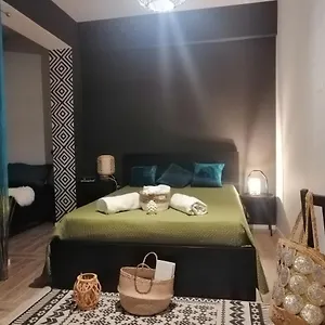 Domus 65 Bed & Breakfast